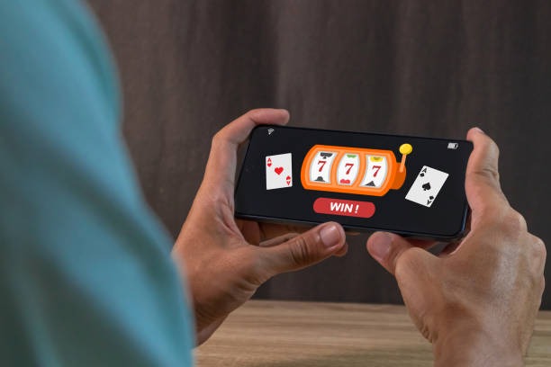 link jambitoto mobile app on smartphone